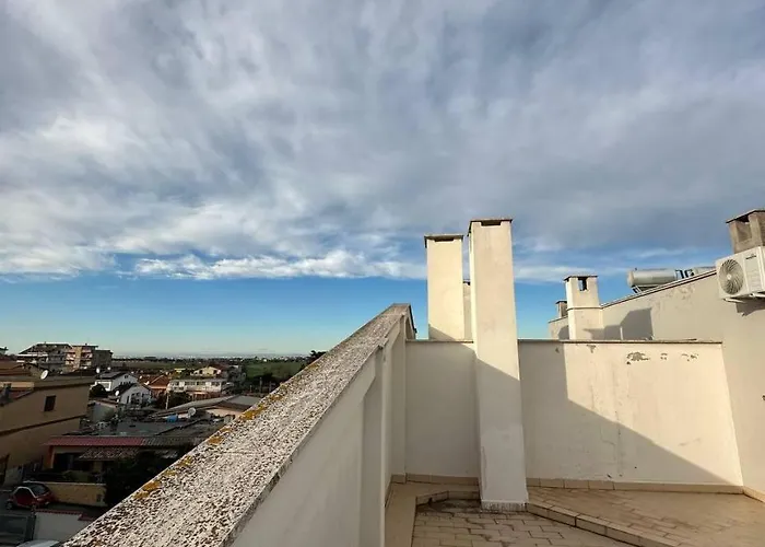 Apartment Casa Host , Fontana Candida Metro C, Vicino Tor Vergata